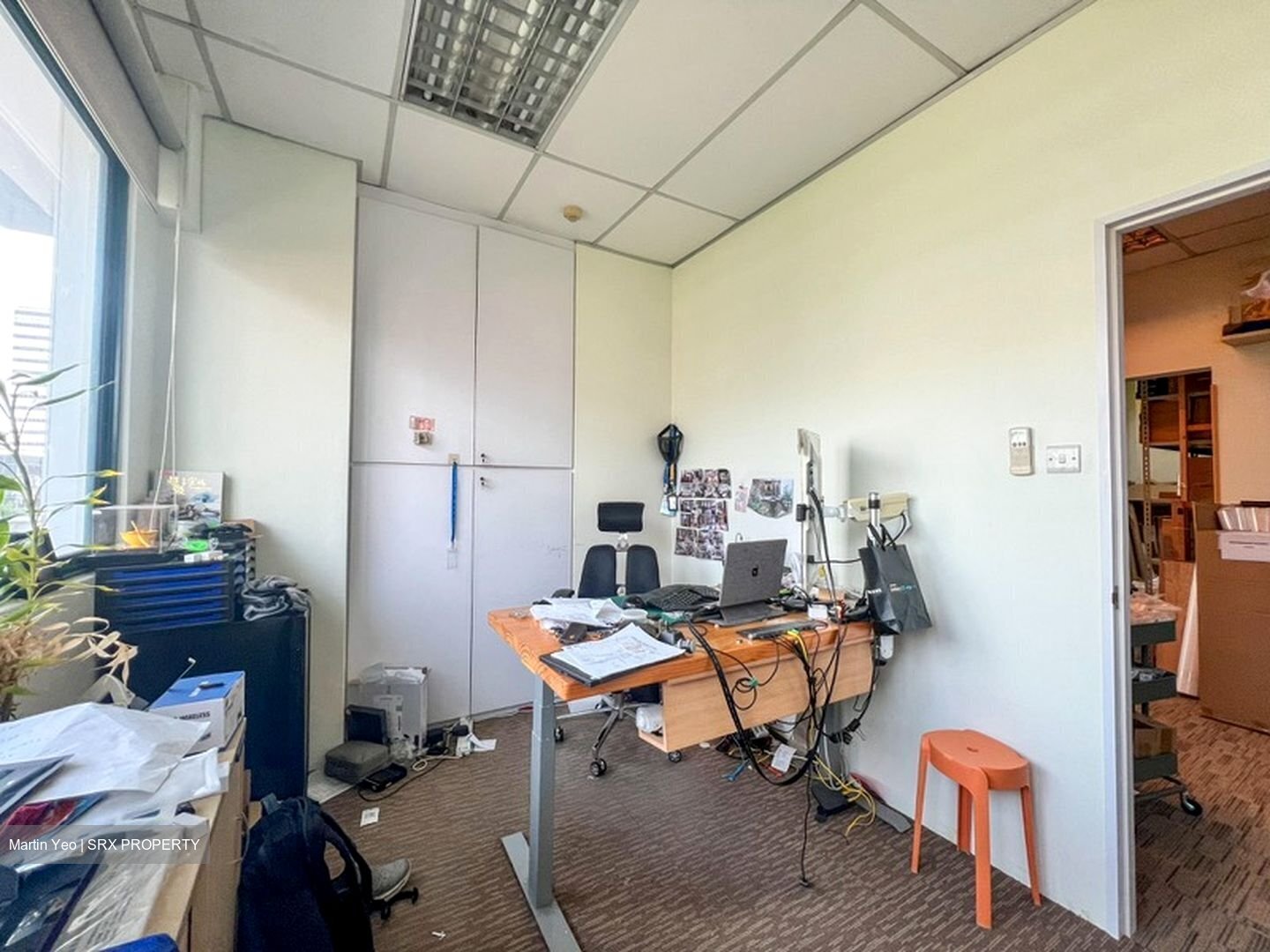 Redhill Forum (D3), Factory #457578171